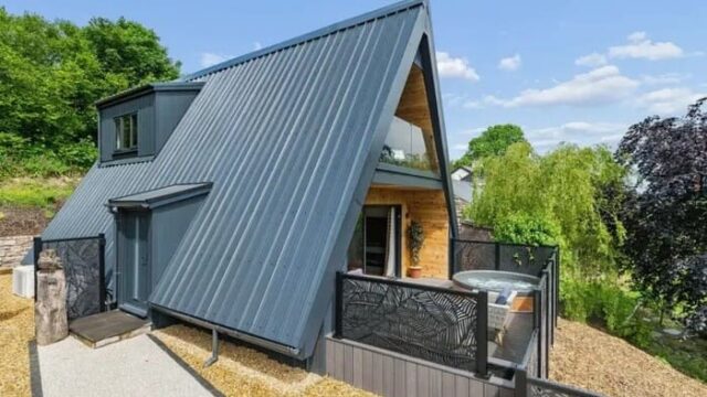 owllodges02-ezgif.com-webp-to-jpg-converter(1)(1)